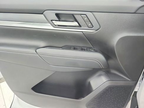 New 2026 GMC Terrain Elevation w/ Technology Package II FWD image 31
