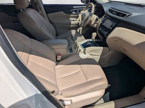 Used 2015 Nissan Rogue SL FWD image 20