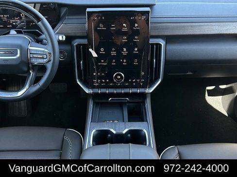New 2026 GMC Acadia Denali Ultimate w/ LPO, Floor Liner Package AWD/4WD image 13