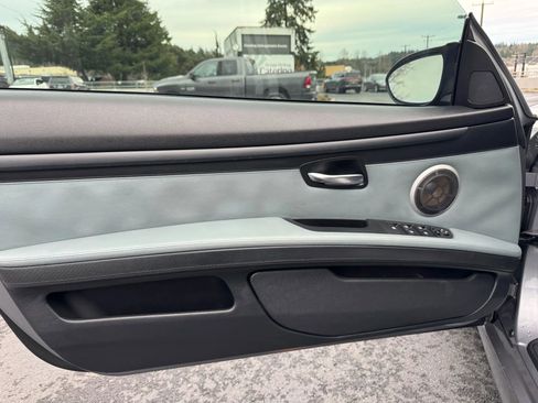 Used 2009 BMW M3 Convertible 2D image 46