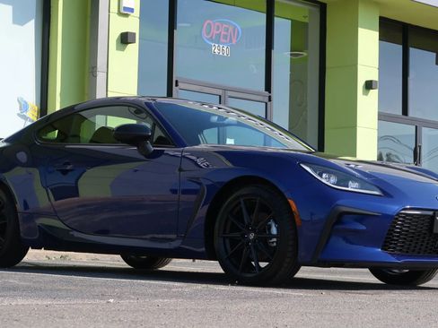 Used 2024 Toyota GR86 Premium image 6