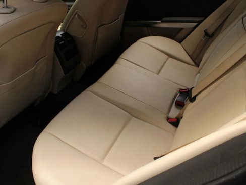 Used 2013 Mercedes-Benz GLK 350 4MATIC w/ Premium 1 Pkg w/o Sunroof image 21