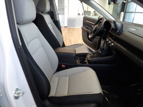 Used 2024 Honda CR-V EX image 14