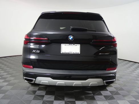 Used 2024 BMW X5 xDrive40i w/ Premium Package AWD/4WD image 4