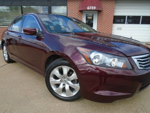 Used 2010 Honda Accord EX image 2