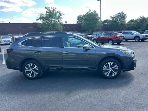 Used 2021 Subaru Outback Touring XT AWD/4WD image 2
