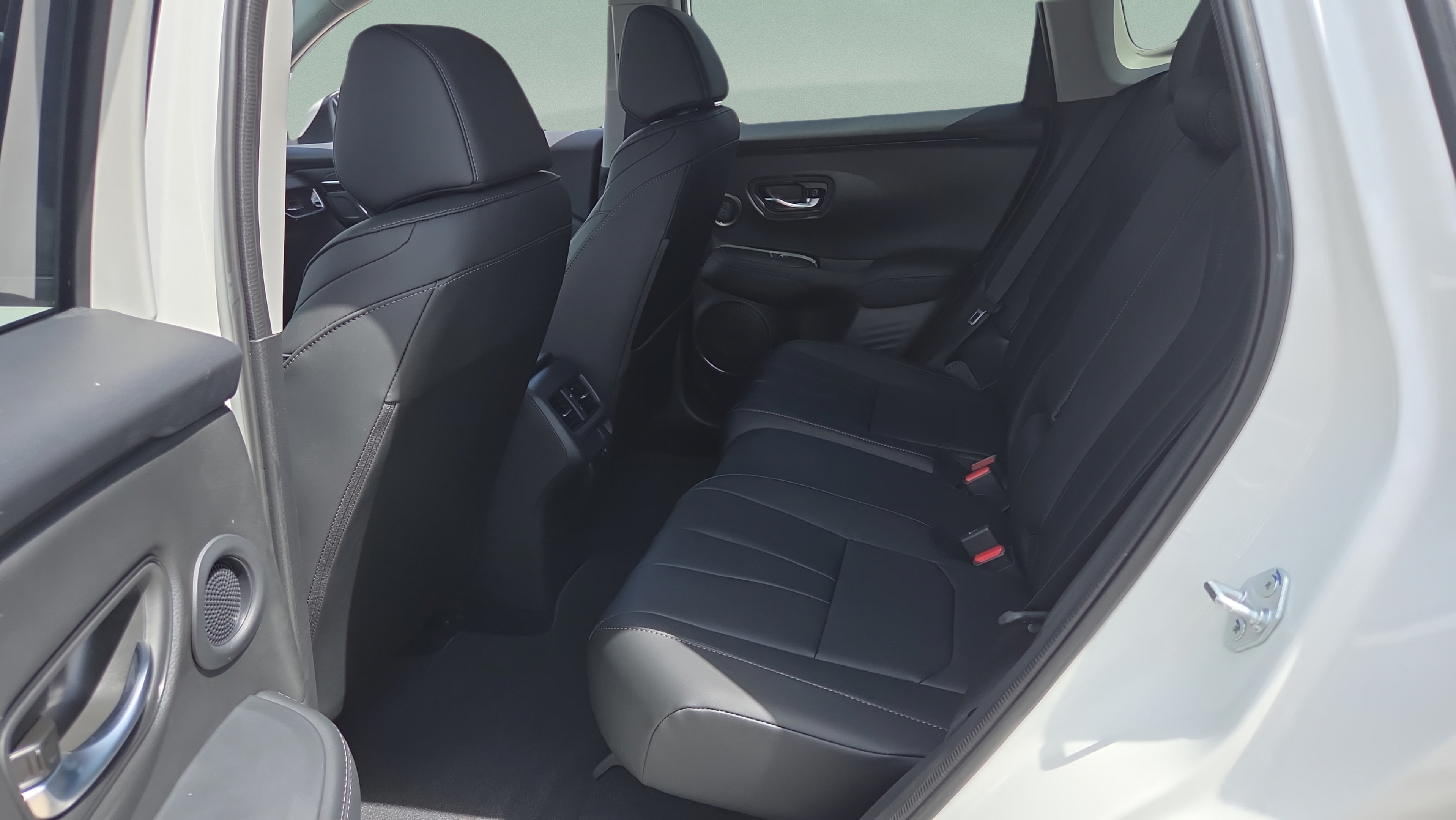 Certified 2026 Acura ADX FWD image 11