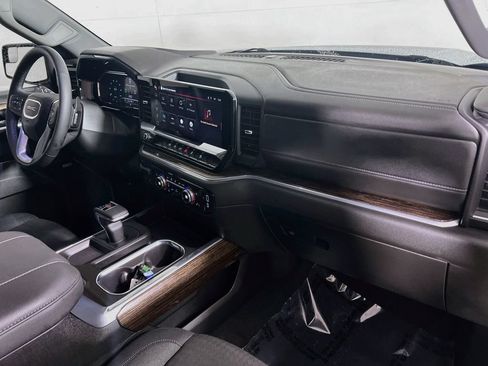 Used 2025 GMC Sierra 1500 Elevation w/ Preferred Package AWD/4WD image 23