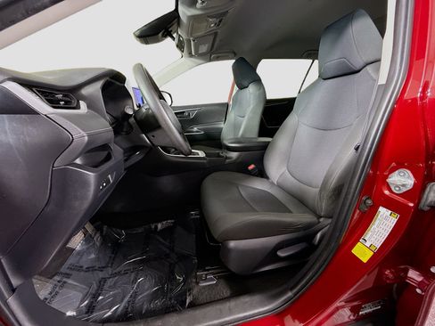 Used 2024 Toyota RAV4 LE FWD image 21