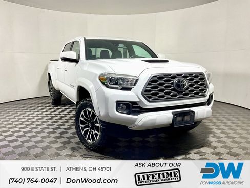 Used 2020 Toyota Tacoma TRD Sport image 1
