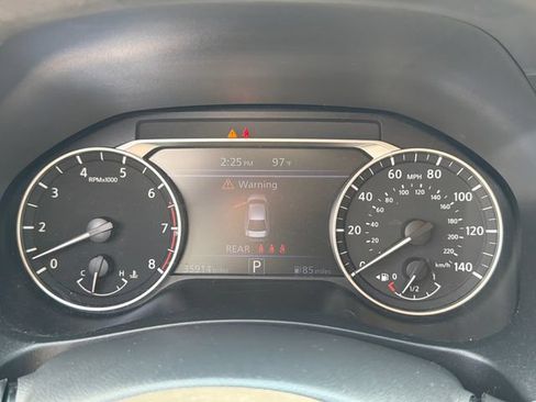 Used 2023 Nissan Altima 2.5 SV FWD image 27