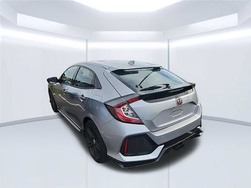 Used 2017 Honda Civic Sport image 5