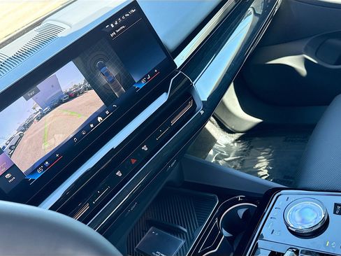 New 2026 BMW 530i image 28