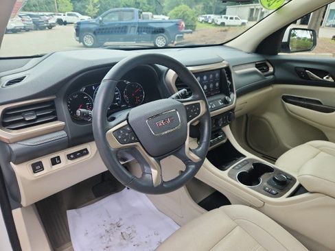 Used 2023 GMC Acadia Denali w/ Denali Technology Package AWD/4WD image 21
