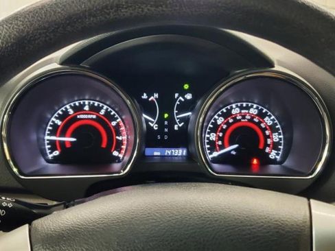 Used 2012 Toyota Highlander FWD w/ Tech Pkg image 20