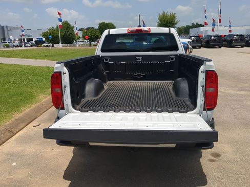 Used 2021 Chevrolet Colorado W/T w/ WT Convenience Package RWD image 21