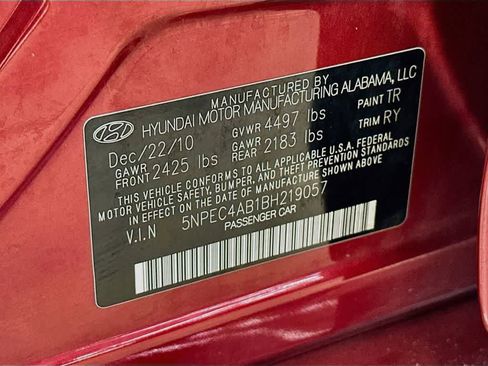 Used 2011 Hyundai Sonata SE w/ Navigation & Sunroof Pkg 4 FWD image 21
