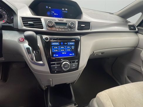 Used 2016 Honda Odyssey EX image 17