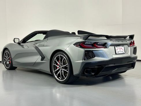 Used 2024 Chevrolet Corvette Stingray Premium Conv w/ Z51 Performance Package image 11