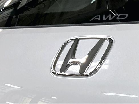 Used 2024 Honda HR-V LX image 10