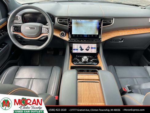 Used 2022 Jeep Grand Wagoneer Series II w/ Premium Group II image 14