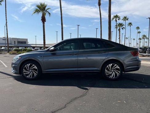 Used 2020 Volkswagen Jetta SEL Premium FWD image 3