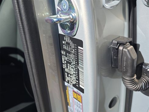 New 2026 Kia Sorento S image 31