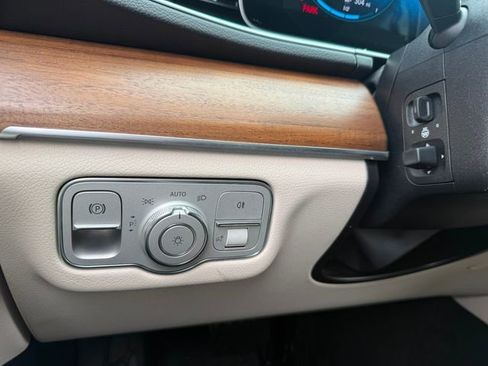 Used 2022 Mercedes-Benz GLE 350 4MATIC image 18