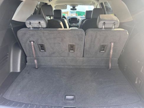 Used 2019 Chevrolet Traverse Premier w/ Driver Confidence II Package FWD image 28
