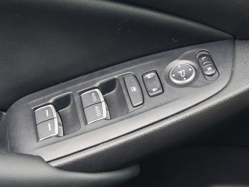 Used 2022 Honda Accord Sport image 13