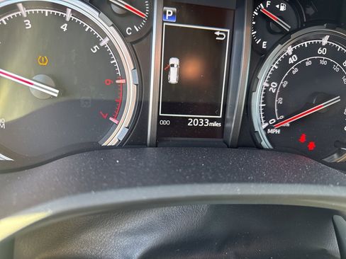 Used 2024 Toyota 4Runner TRD Off-Road Premium image 11