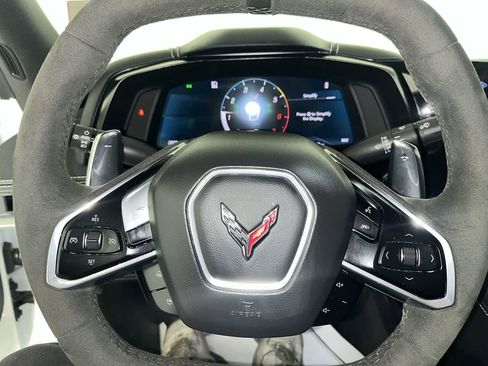 Used 2024 Chevrolet Corvette Stingray Convertible w/ 1LT RWD image 16