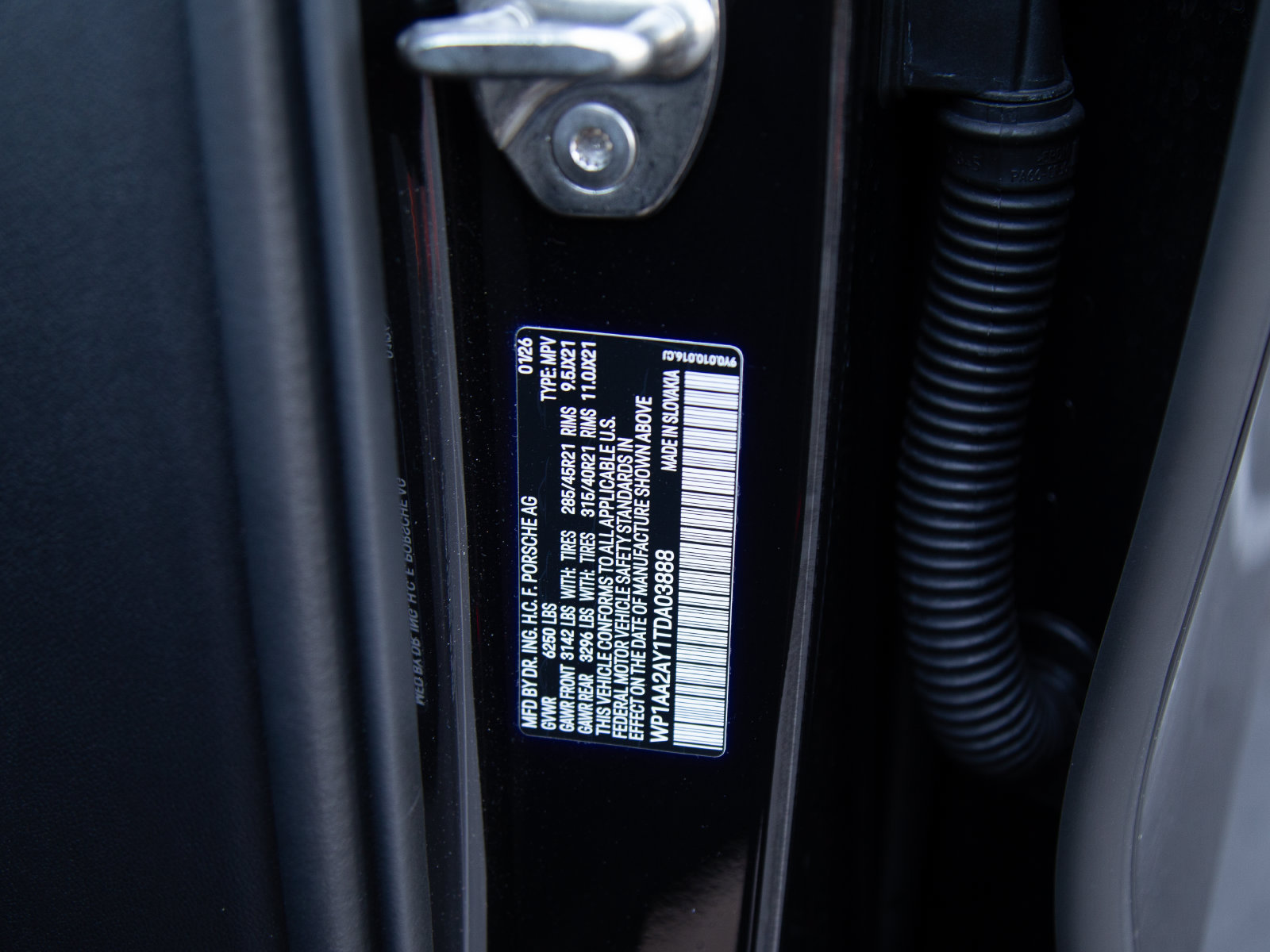 Certified 2026 Porsche Cayenne AWD/4WD image 28