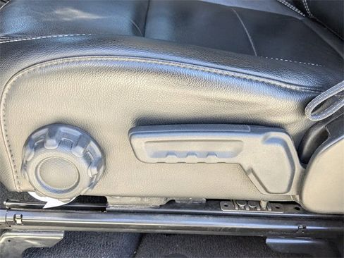 Used 2022 Jeep Gladiator Overland w/ Popular Equipment Package image 18