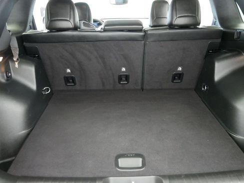 Certified 2022 Jeep Cherokee Trailhawk w/ Premium Leather Package image 8