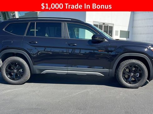 New 2025 Volkswagen Atlas Peak Edition SE AWD/4WD image 6