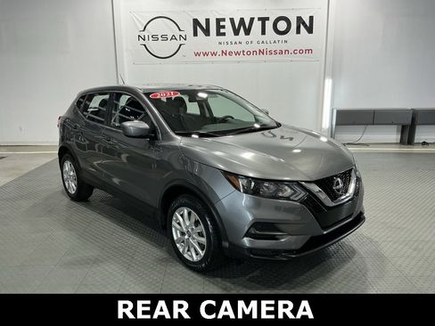 Used 2021 Nissan Rogue Sport S image 1