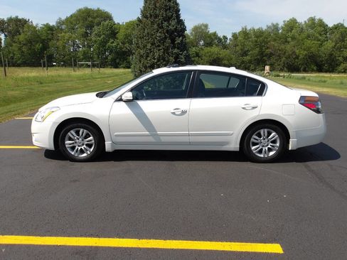 Used 2010 Nissan Altima 2.5 SL w/ SL Pkg FWD image 12
