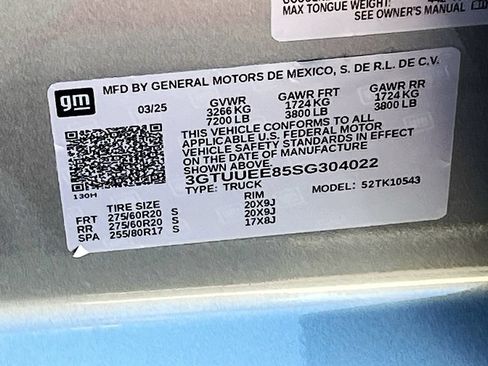 Used 2025 GMC Sierra 1500 AT4 w/ AT4 Premium Package AWD/4WD image 33