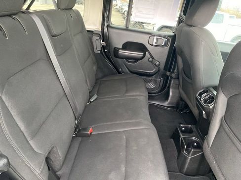 Certified 2018 Jeep Wrangler Unlimited Sport image 11