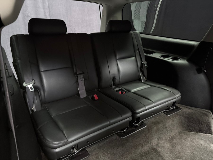 Used 2013 Cadillac Escalade ESV Luxury AWD/4WD image 35