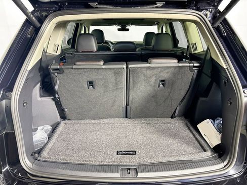 Certified 2025 Volkswagen Atlas Peak Edition SE AWD/4WD image 22