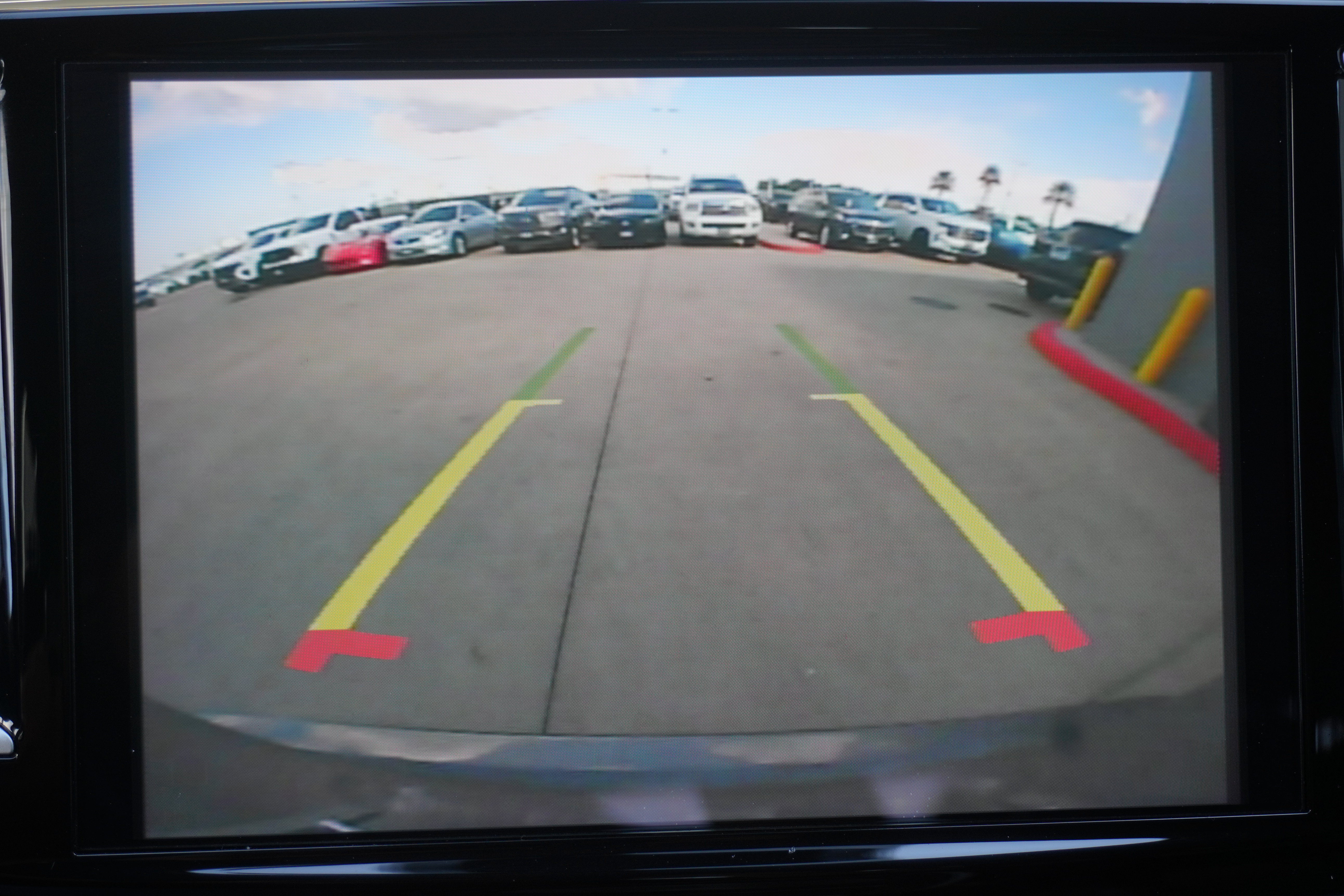 Used 2023 Chrysler Pacifica Touring-L FWD image 20