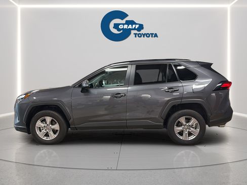 Used 2025 Toyota RAV4 XLE AWD/4WD image 11