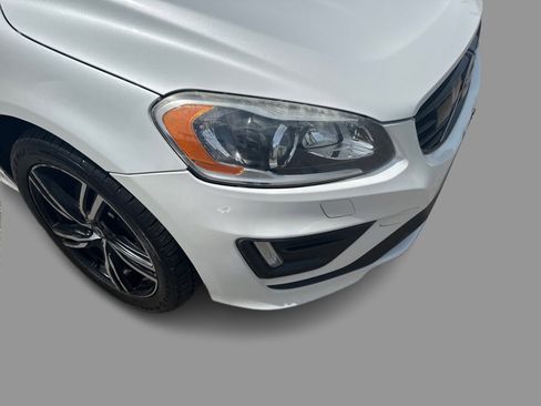 Used 2017 Volvo XC60 T6 R-Design w/ Climate Package AWD/4WD image 33