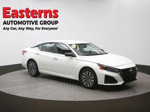 Used 2025 Nissan Altima 2.5 SV image 48