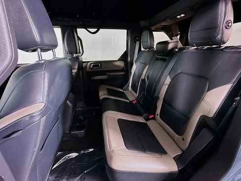 Used 2022 Ford Bronco Wildtrak image 9