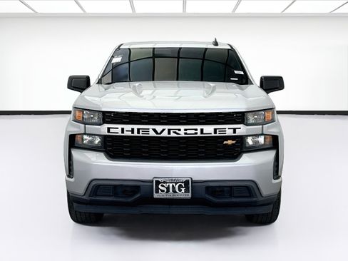Used 2020 Chevrolet Silverado 1500 Custom w/ Custom Value Package RWD image 2