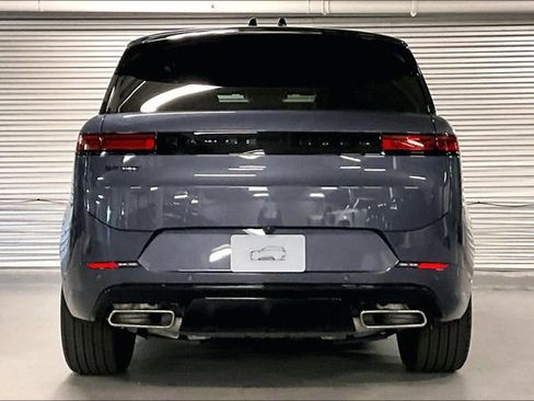 New 2025 Land Rover Range Rover Sport Dynamic SE image 5