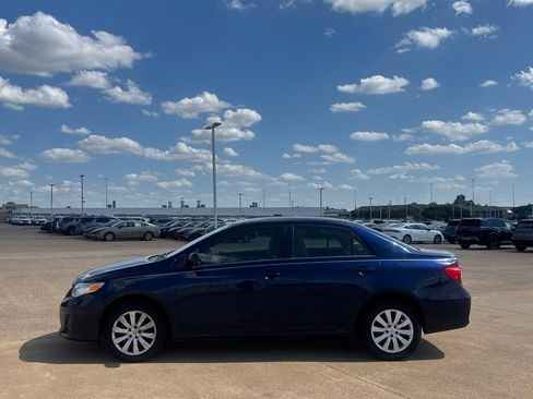 Used 2011 Toyota Corolla S FWD image 14